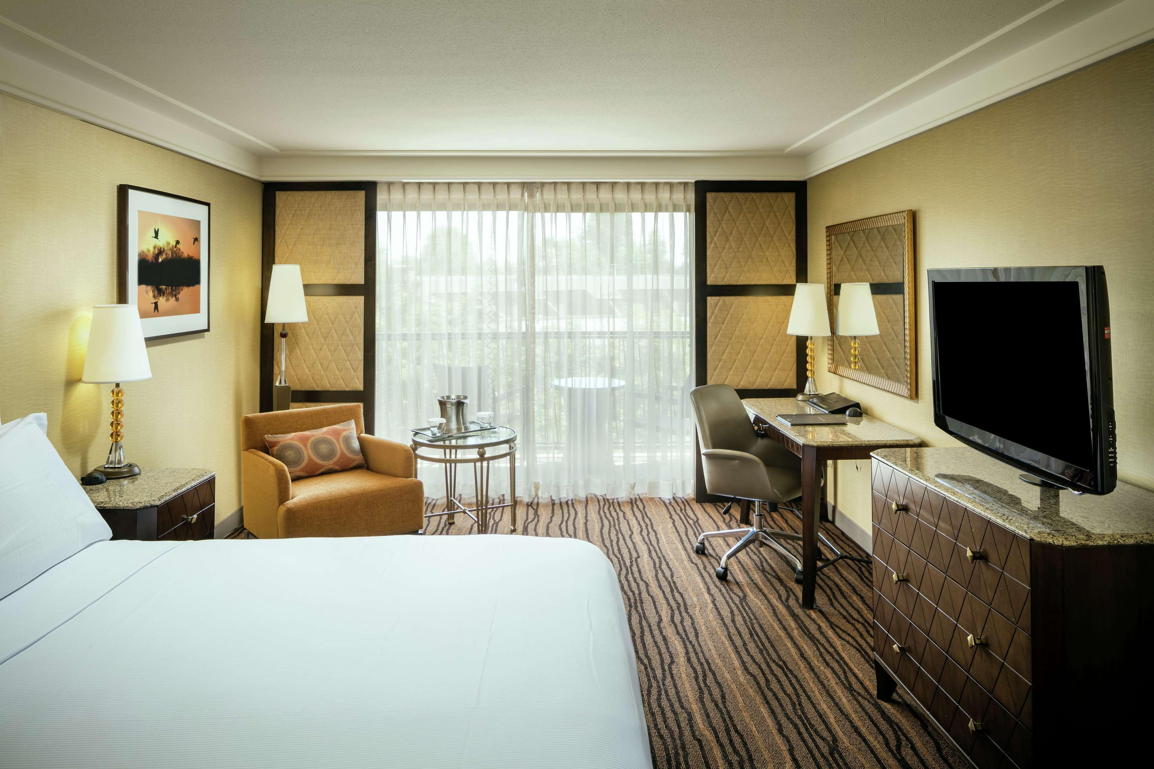 Отель Hilton Стоктон Экстерьер фото