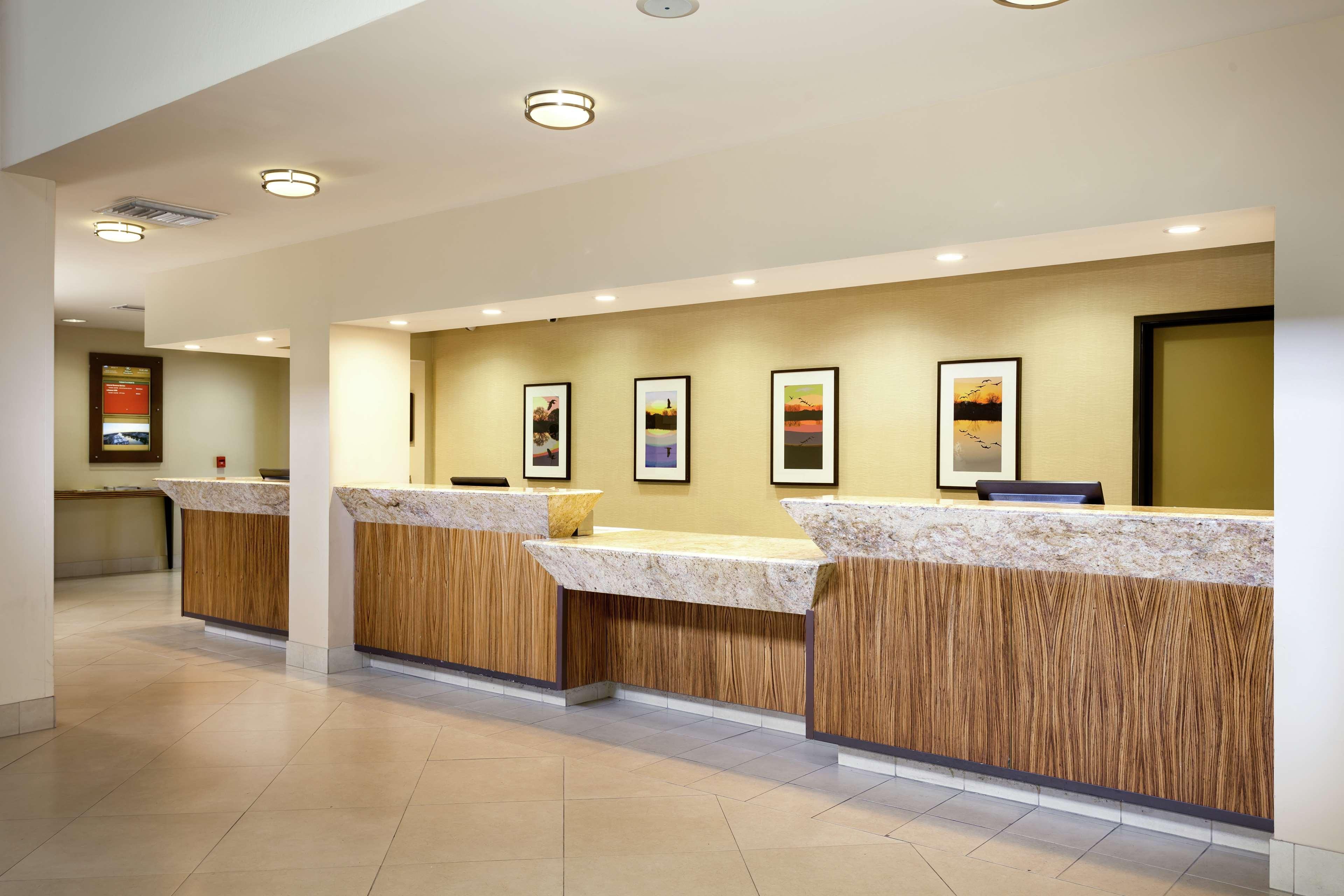 Отель Hilton Стоктон Экстерьер фото