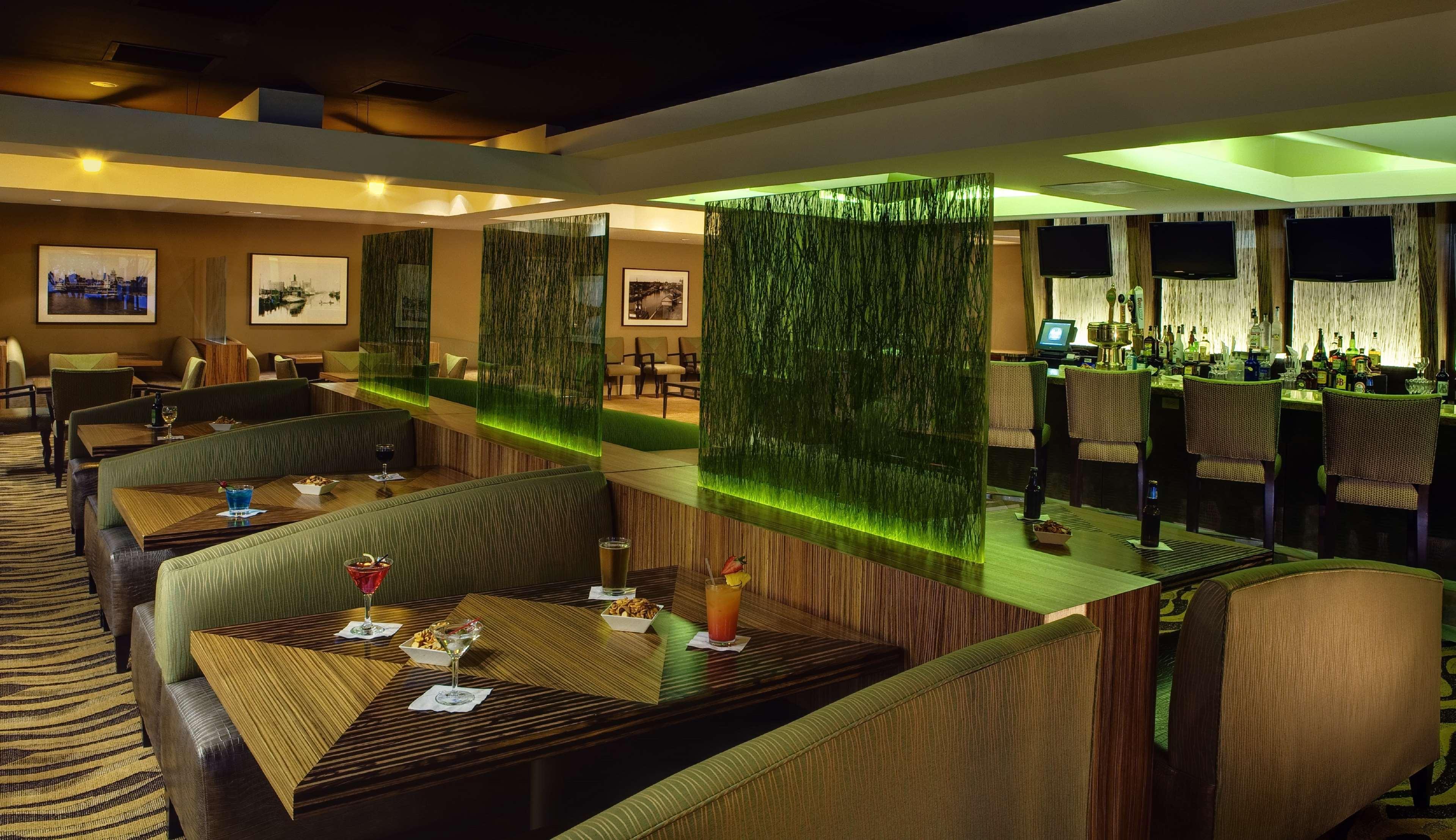 Отель Hilton Стоктон Экстерьер фото