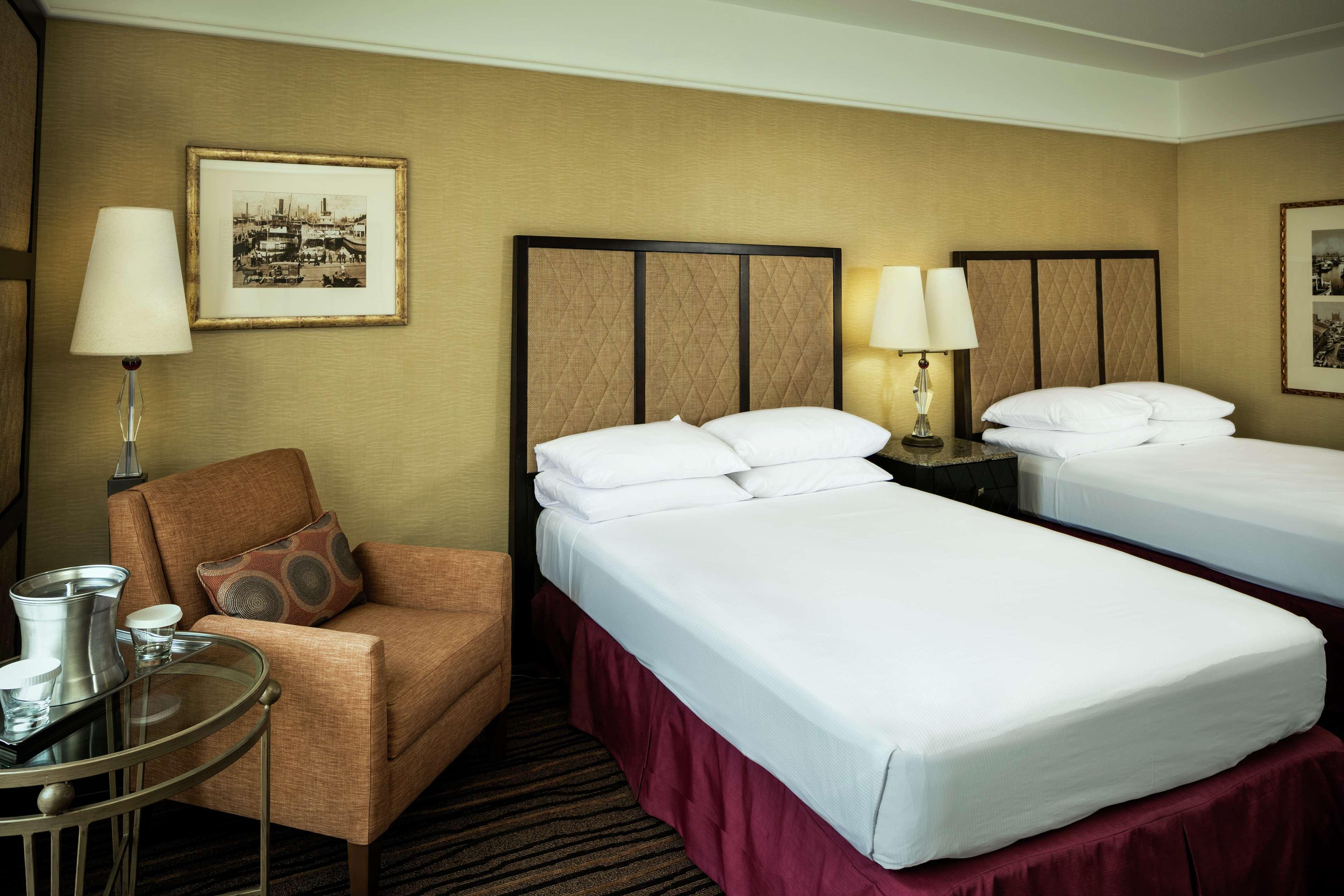 Отель Hilton Стоктон Экстерьер фото