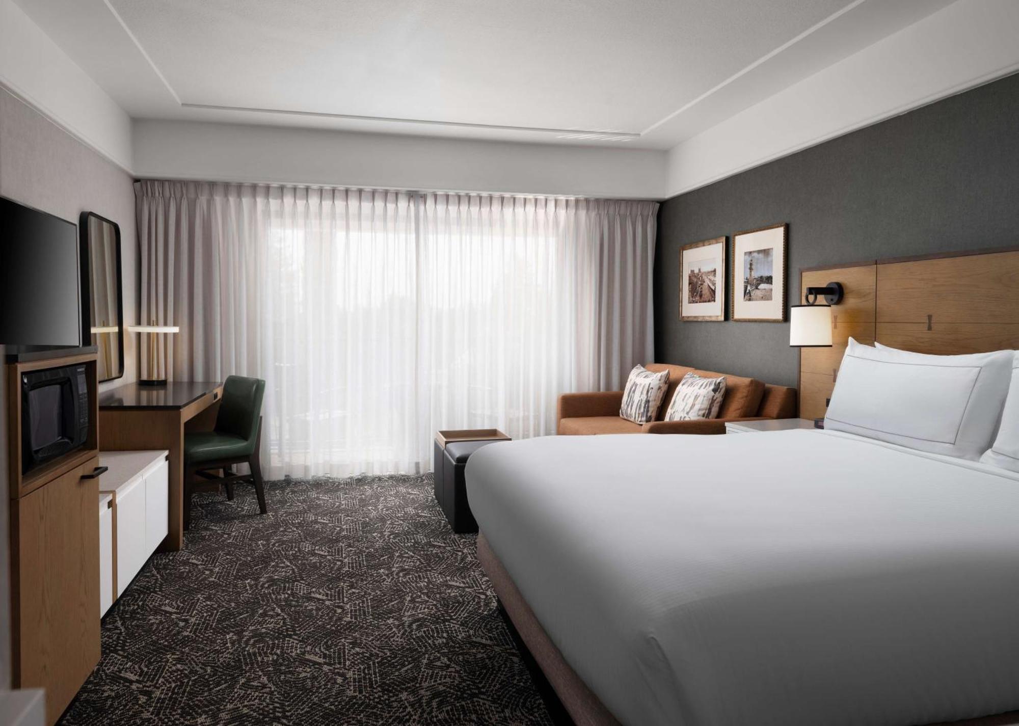 Отель Hilton Стоктон Экстерьер фото
