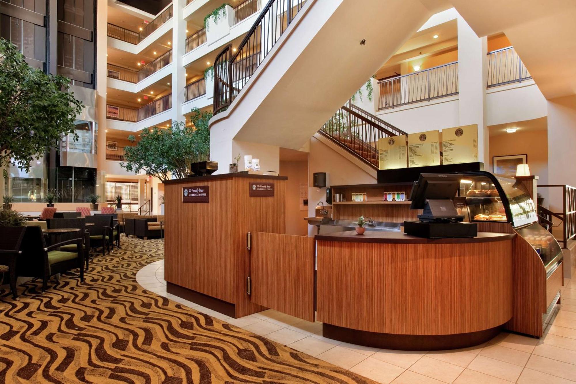 Отель Hilton Стоктон Экстерьер фото