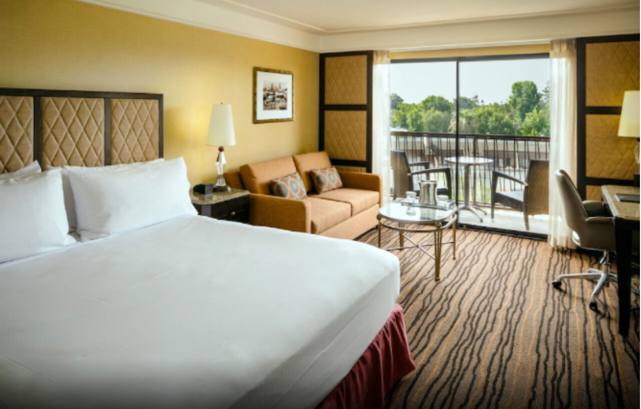 Отель Hilton Стоктон Экстерьер фото